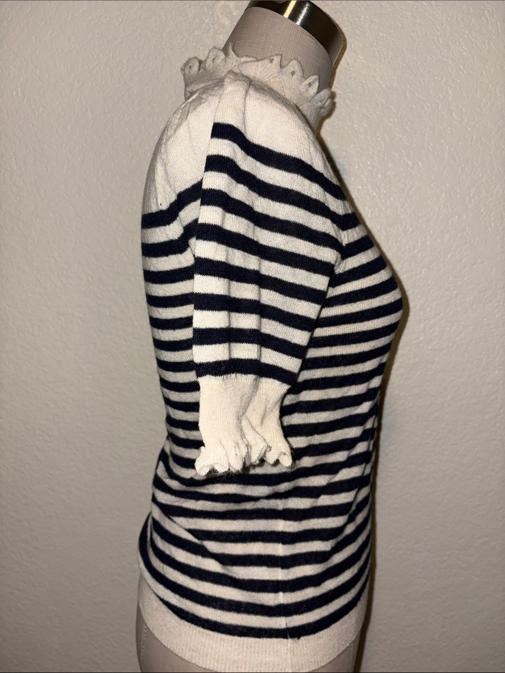 Zara Cream and Navy Striped Short-Sleeve top - Picture 4 of 9